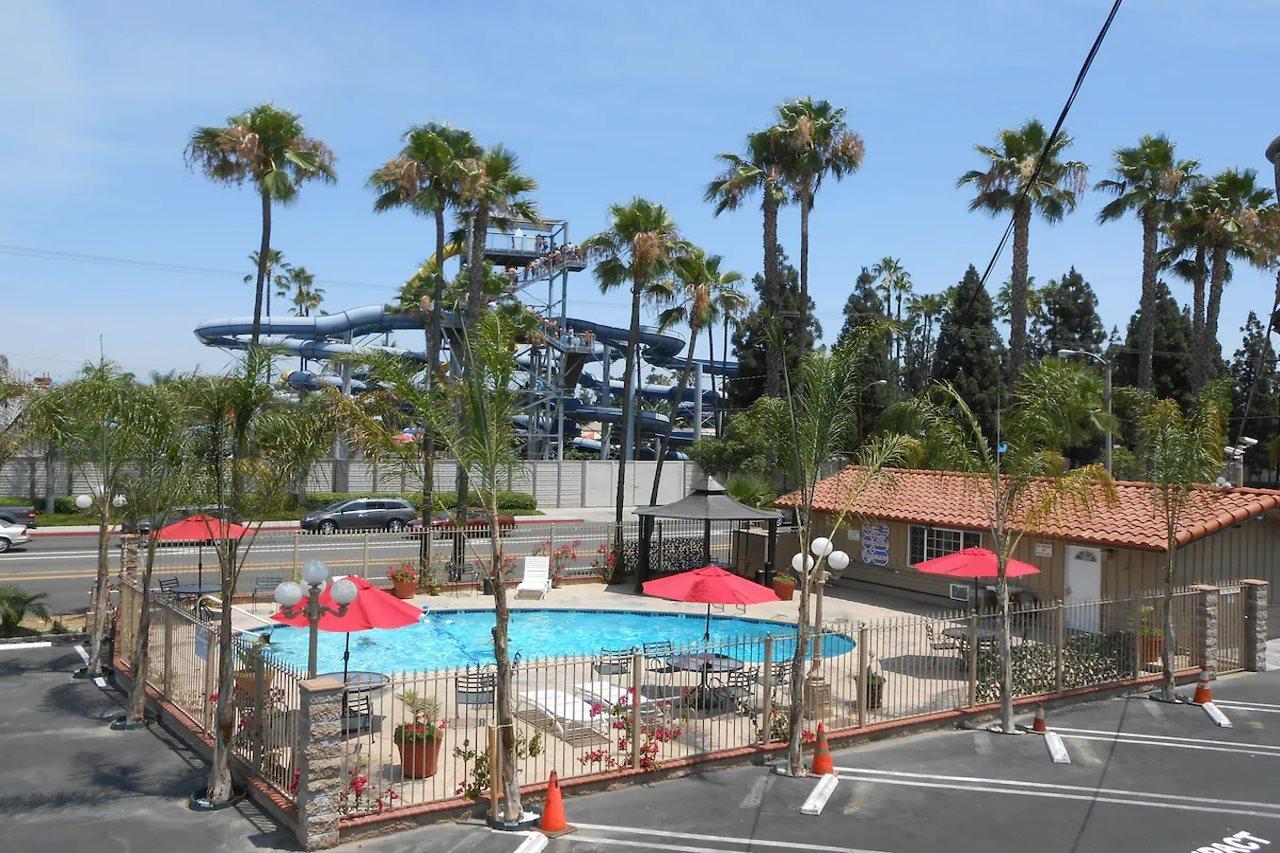 Best Inn & Suites Buena Park Luaran gambar